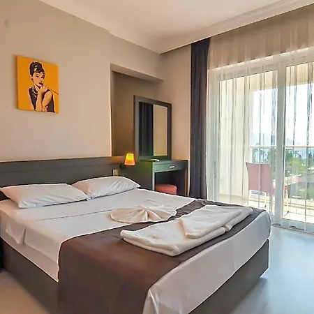 Hotel Berry Bella